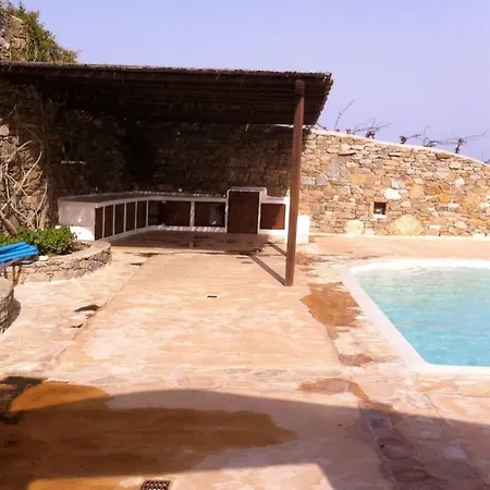 Pithos House *