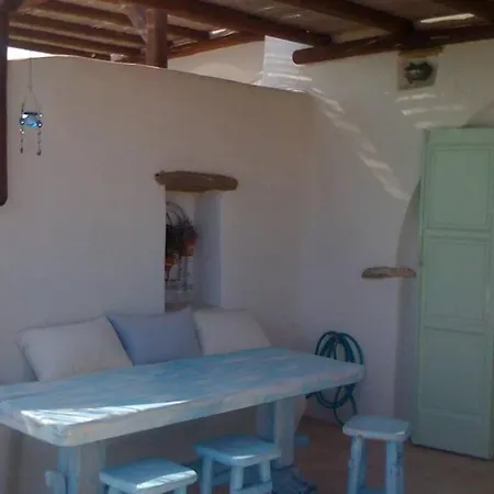 Pithos House Ano Mera