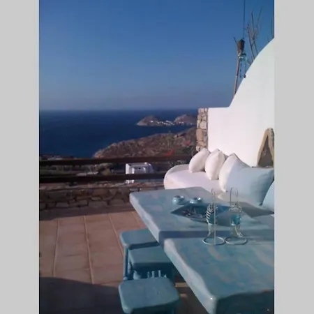 Pithos House Holiday home